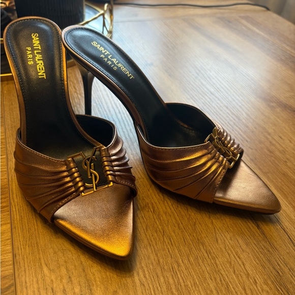 Saint Laurent Babylone Heels - Picture 9 of 11